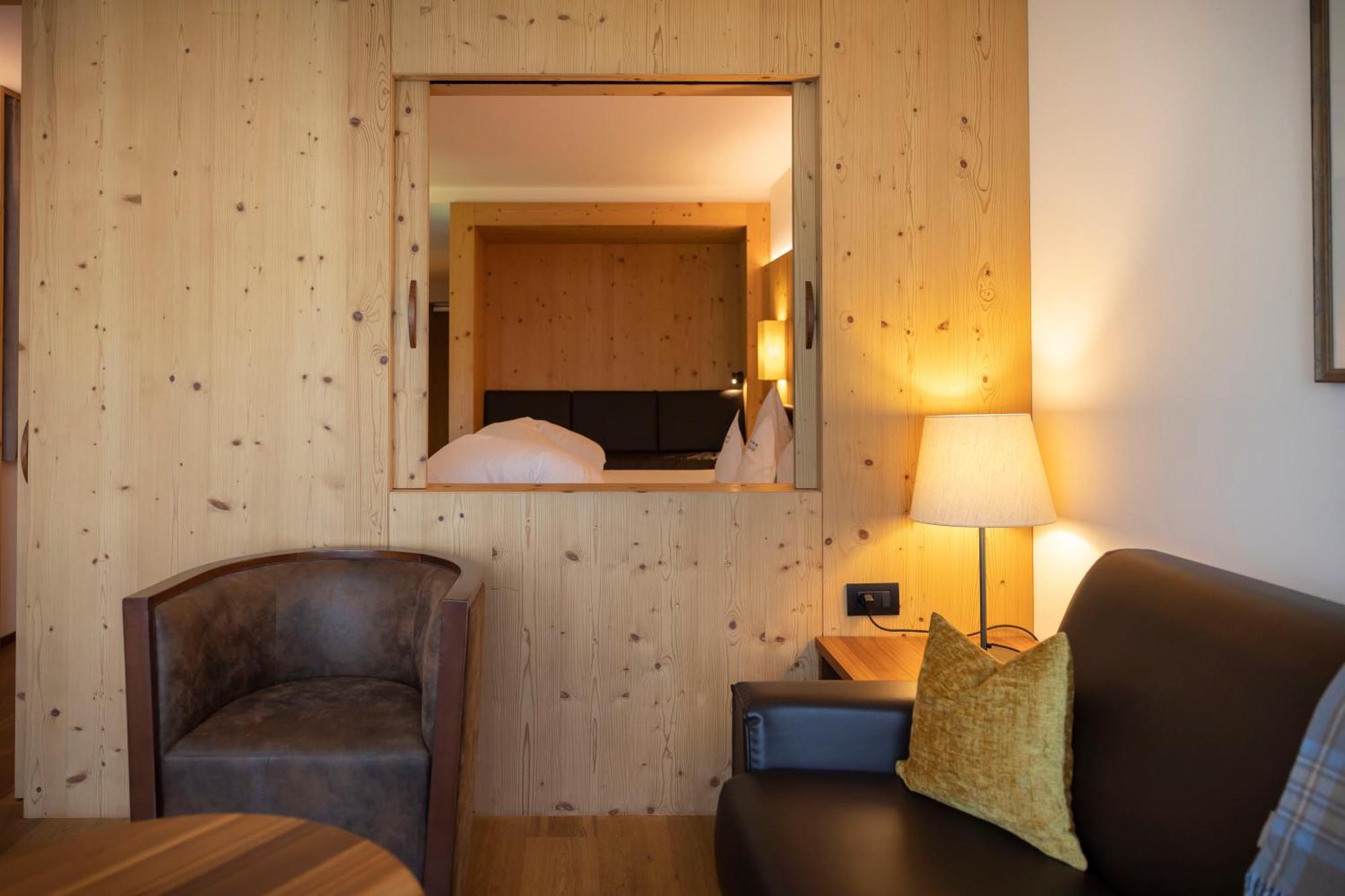 Artnatur Dolomites Hotel & Spa Siusi Bilik gambar