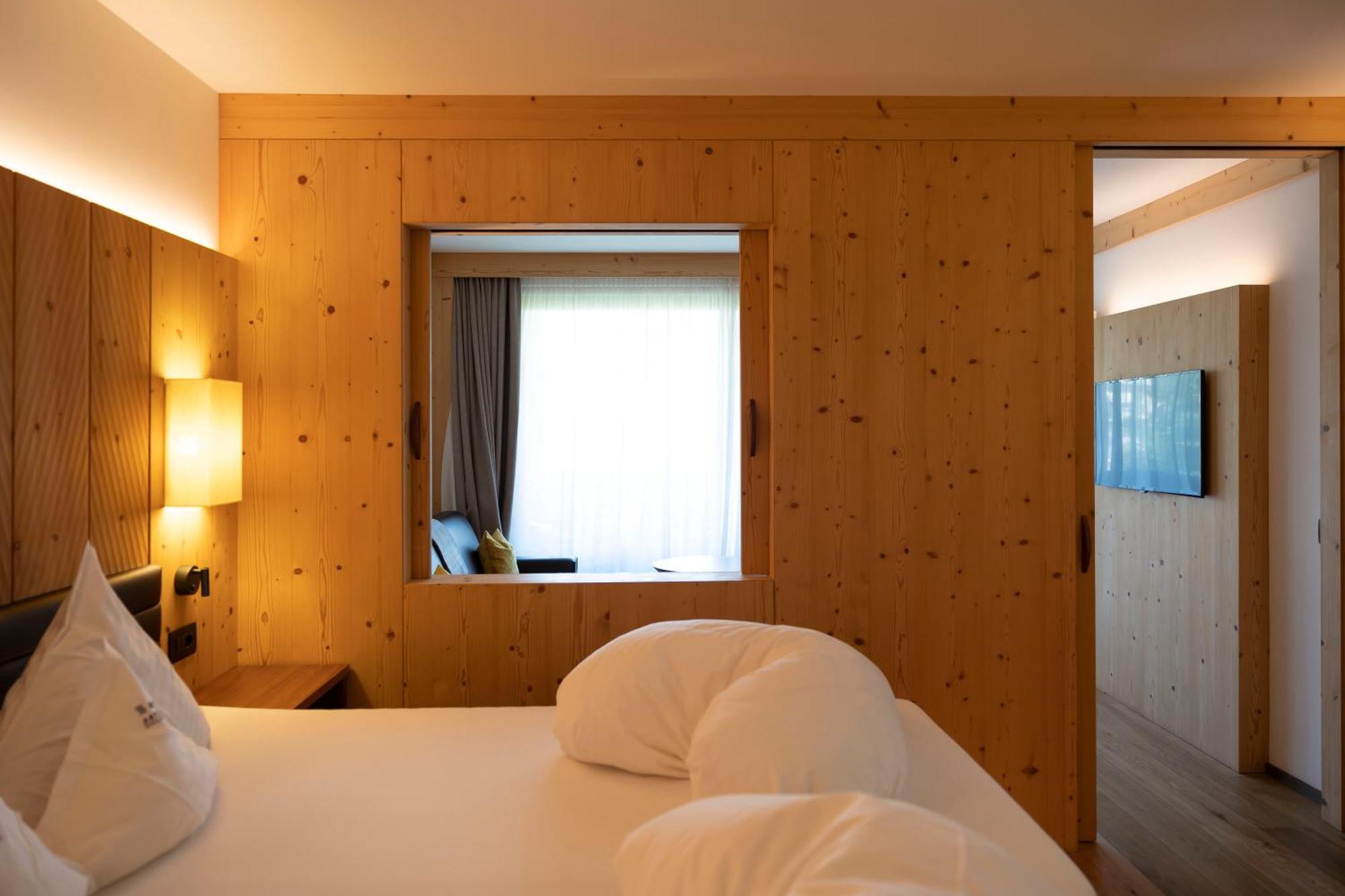 Artnatur Dolomites Hotel & Spa Siusi Bilik gambar