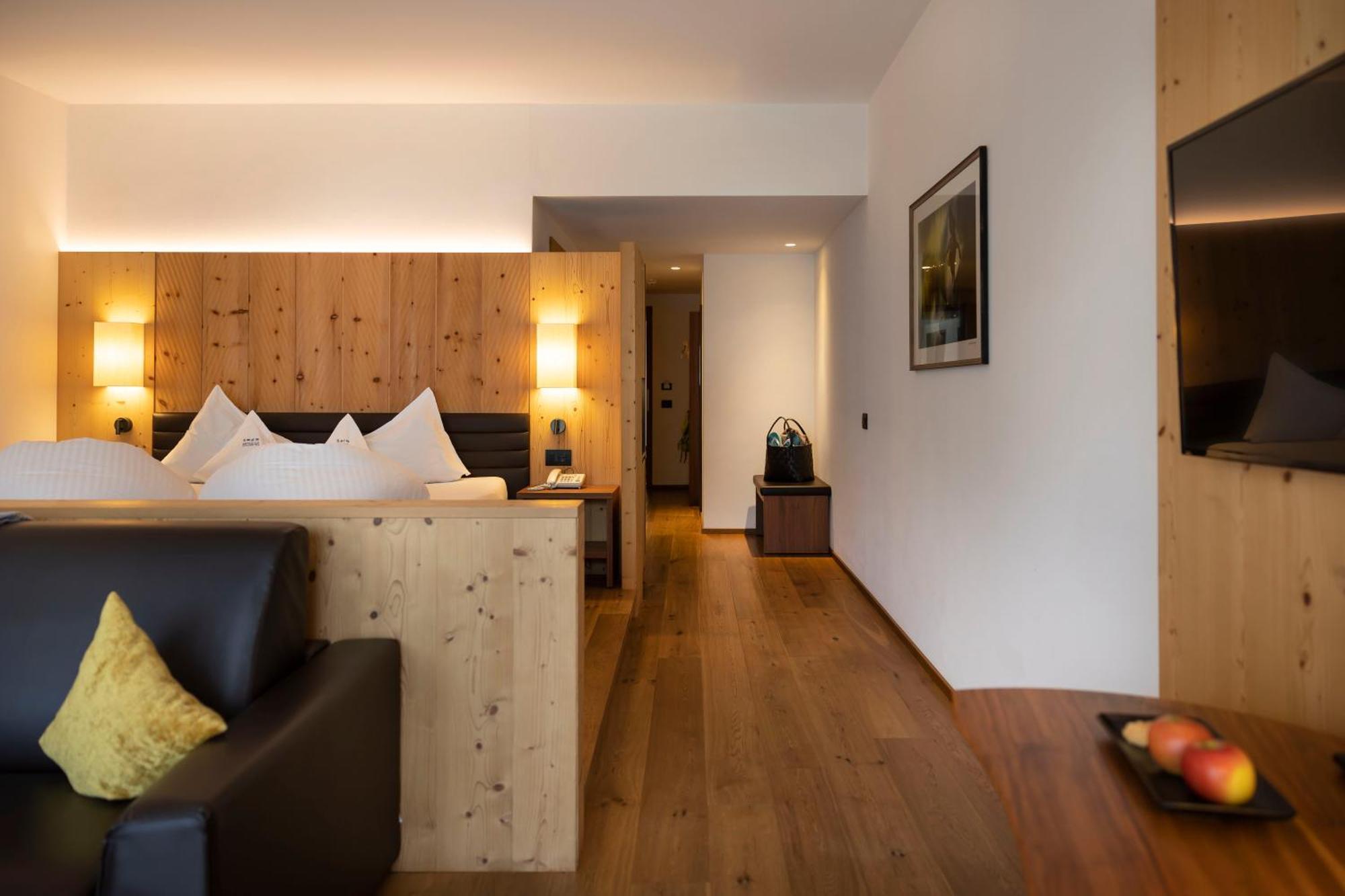 Artnatur Dolomites Hotel & Spa Siusi Bilik gambar